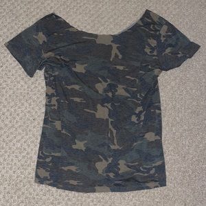 Cut Off The Shoulder Tee